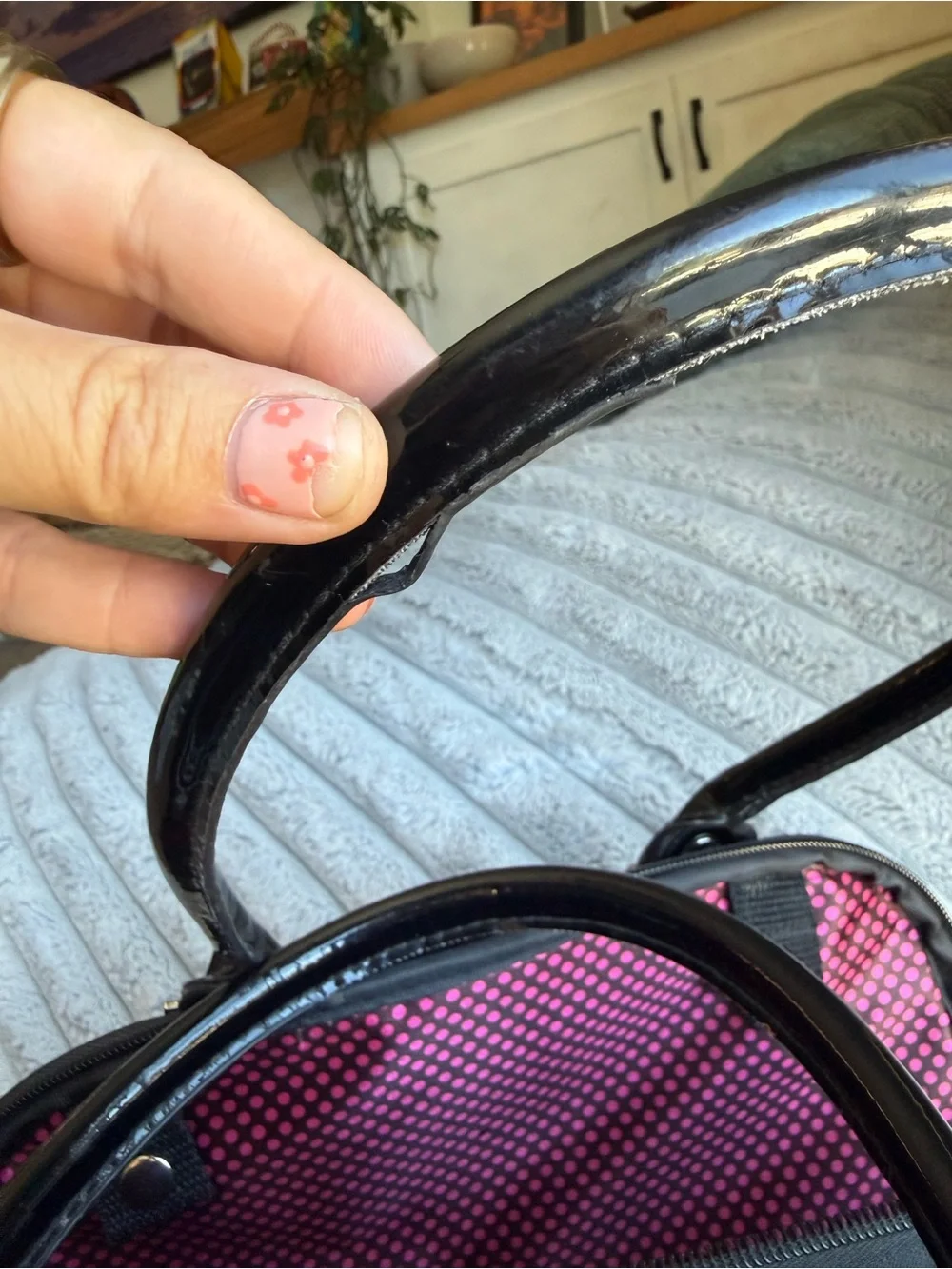 MMO Caboodles Large Travel Black Makeup Bag Envy. 3 Zip Compartment